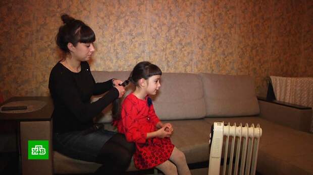 В Волгограде сирота зимует с маленькой дочерью без отопления