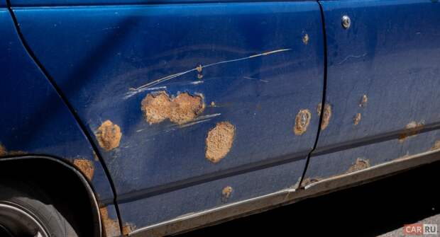 Как быстро удалить локальные очаги ржавчины в автомобиле при помощи солевой батарейки