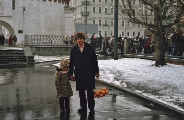 Москва и москвичи 30 лет назад msk84 08 800x521 Москва и москвичи 30 лет назад