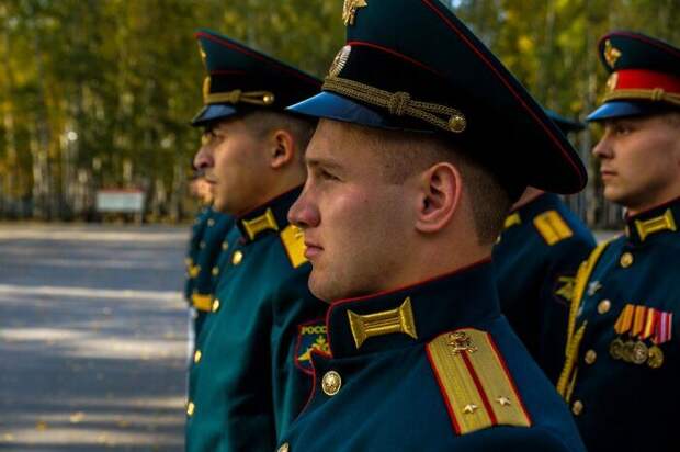 Сколько получали лейтенанты в СССР и сейчас в России