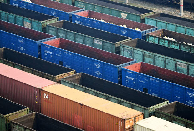 Проблемы РЖД с доставкой грузов объяснили