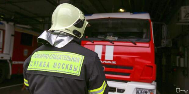 В домах на Часовой и Планетной огнеборцы потушили горевший мусор
