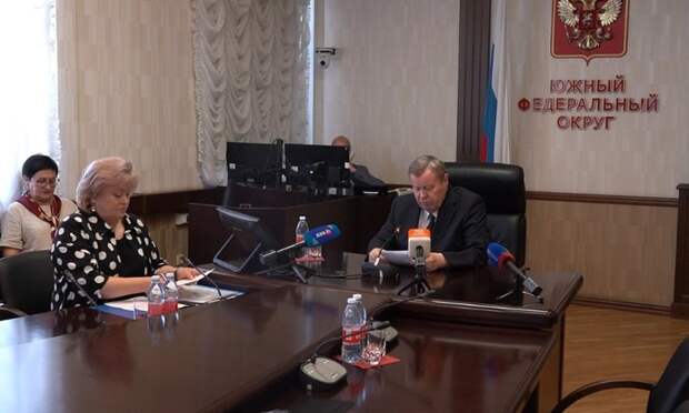 Полпред в ЮФО провёл приём граждан, среди которых были крымчане