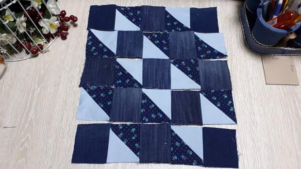 Писала, писала про пэчворк и решила - все, шью джинсовую подушку, сколько можно только одни чужие работы смотреть, пора и самой, что нибудь сотворить!-15