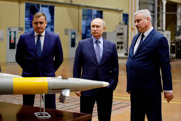 Путин: Дюмин будет помогать кабмину в обеспечении армии вооружениями