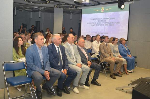 В Воронеже депутаты гордумы приняли участие в награждение победителей конкурса «Зелёный город, который построим мы» В Воронеже депутаты гордумы приняли участие в награждение победителей конкурса «Зелёный город, который построим мы»