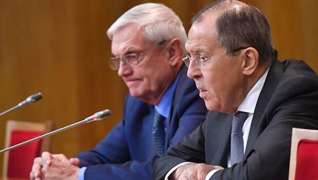 Министр иностранных дел РФ Сергей Лавров во время встречи с участниками ежегодной научно-образовательной программы Диалог во имя будущего в Москве. 14 декабря 2016 Министр иностранных дел РФ Сергей Лавров во время встречи с участниками ежегодной научно-образовательной программы Диалог во имя будущего в Москве. 14 декабря 2016