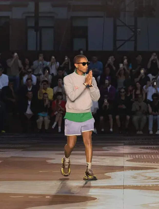 Фаррелл Уильямс на показе Louis Vuitton Menswear весна-лето — 2026