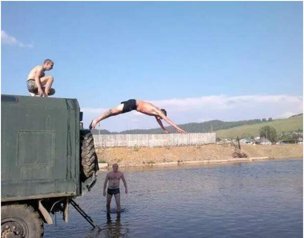 Бесстрашный ныряльщик Бесстрашный ныряльщик прикол, юмор