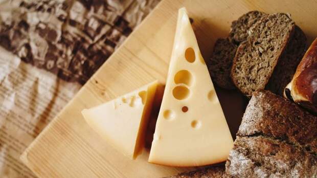 Диетолог Бобровский назвал шесть главных продуктов для борьбы с деменцией