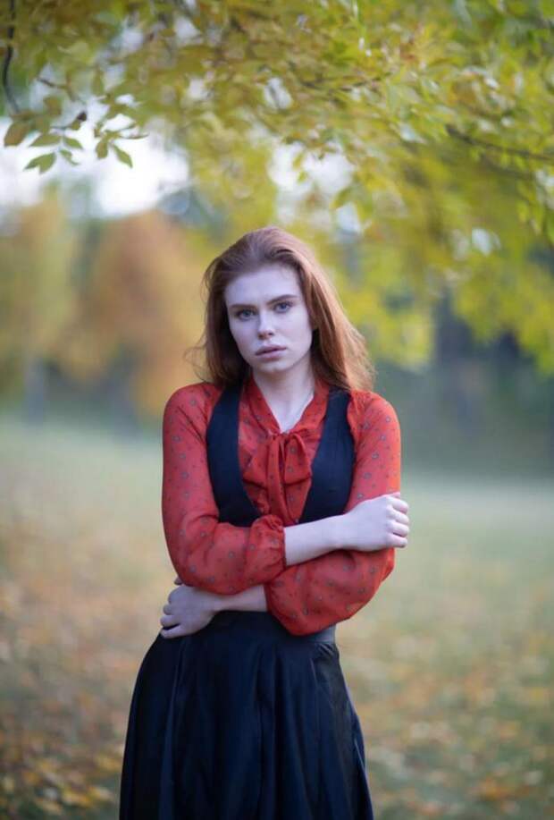 Девушка наняла несколько фотографов по разной цене, чтобы отредактировать одни и те же фотографии