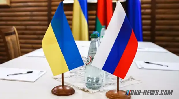 Киев заявлениями о референдуме хочет затянуть время, заявил Лавров