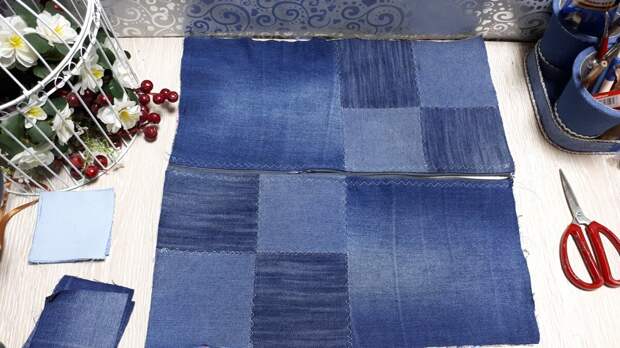 Писала, писала про пэчворк и решила - все, шью джинсовую подушку, сколько можно только одни чужие работы смотреть, пора и самой, что нибудь сотворить!-11