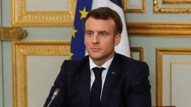 Макрон: ЕС в отношениях с Россией должен сочетать диалог и требовательность