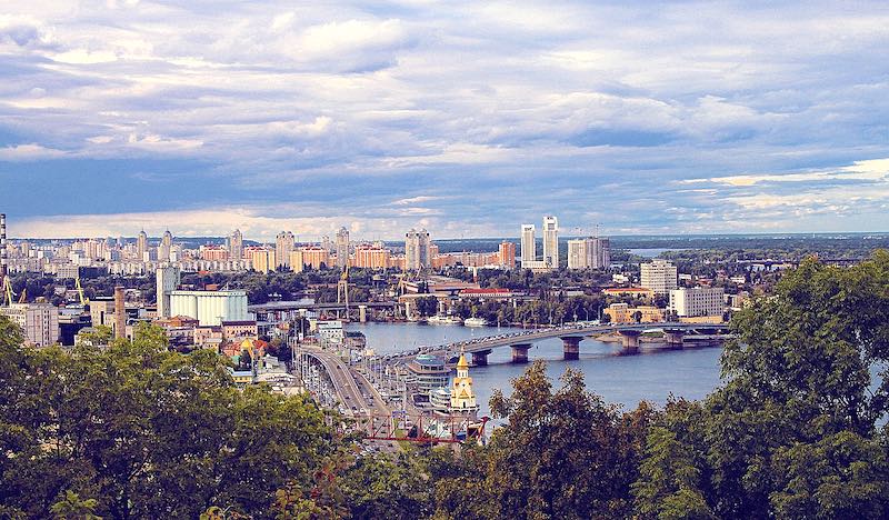 Украина может разрешить торговлю с ДНР и ЛНР Украина может разрешить торговлю с ДНР и ЛНР