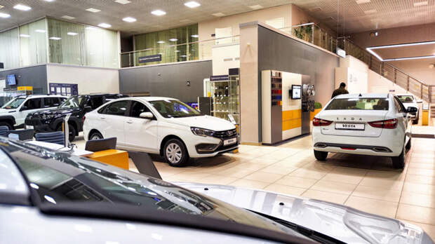 Российский авторынок опустился на 13-е место в мире