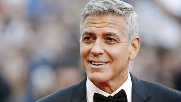 Актер Клуни заявил, что Джулия Робертс "была невыносима" на сьемках фильма "Билет в рай"