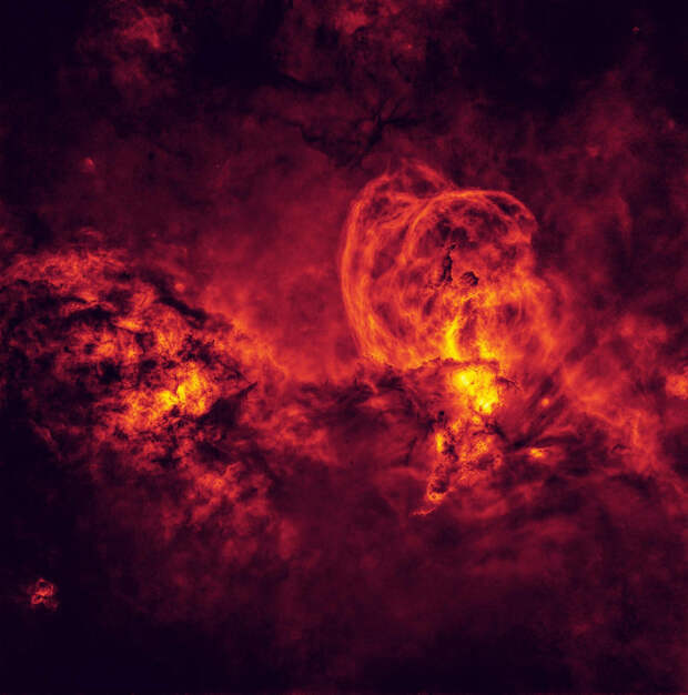 Эмиссионная туманность NGC 3576 в созвездии Киль