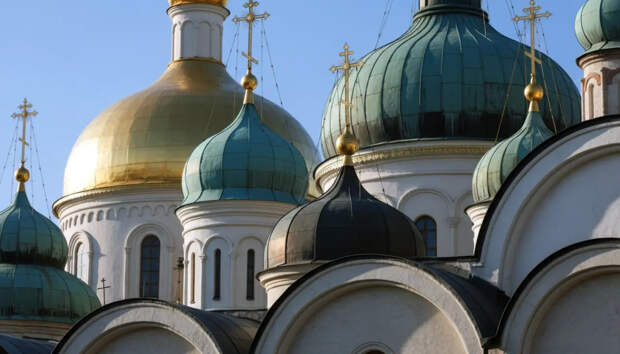 Красная горка 2026: как привлечь жениха, не навлечь беду, традиции, приметы