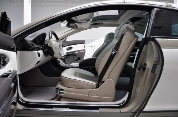 Эксклюзивный Maybach, который якобы делали для ливийского революционера, выставили на продажу