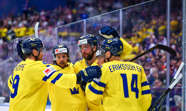 Швеция обыграла Францию и гарантировала себе первое место по итогам группового этапа ЧМ по хоккею