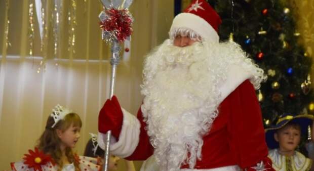 В Омске стартовали губернаторские елки