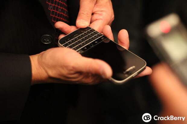 Фото дня: BlackBerry познакомила со своими новыми смартфонами Passport и Classic