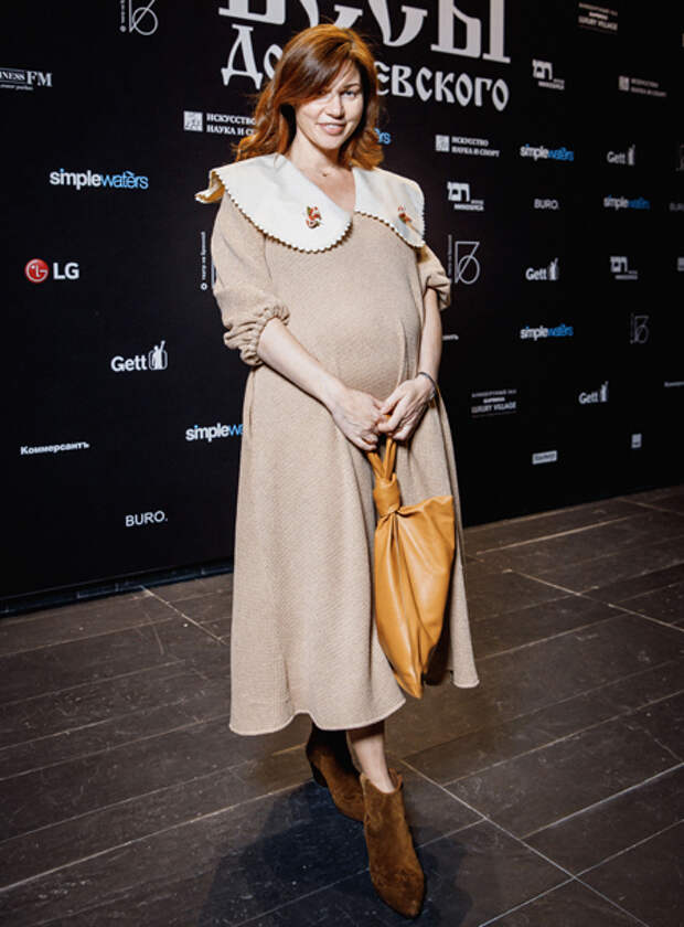 Анна Седокова и Янис Тимма, Екатерина Варнава и другие на премьере спектакля Константина Богомолова "Бесы Достоевского"