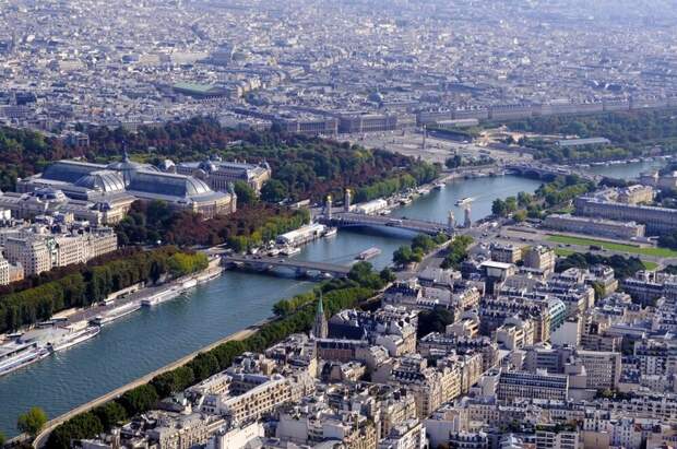 Репетиция церемонии открытия ОИ-2024 прошла на реке Сена в Париже
