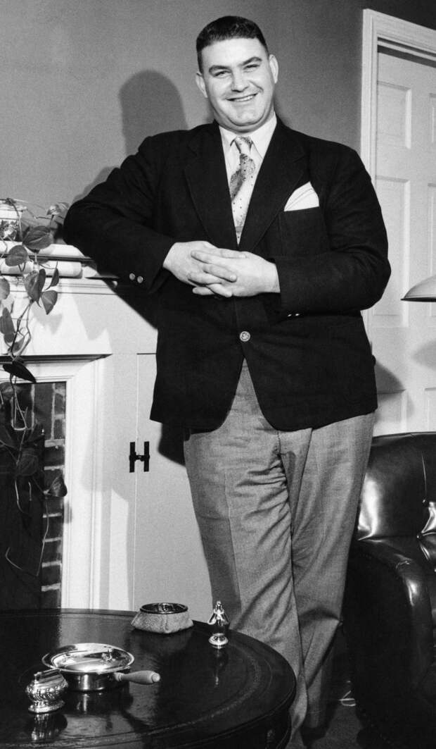 perhaps-most-notorious-was-his-stint-aboard-a-canadian-naval-vessel-during-the-korean-war