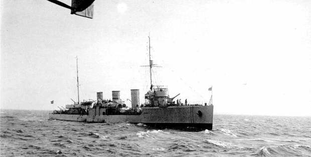 Эскадренный миноносец «Фрунзе» (до 1925 года – «Быстрый») был построен по «Программе спешного усиления Черноморского флота» в 1911 году Эскадренный миноносец «Фрунзе» (до 1925 года – «Быстрый») был построен по «Программе спешного усиления Черноморского флота» в 1911 году