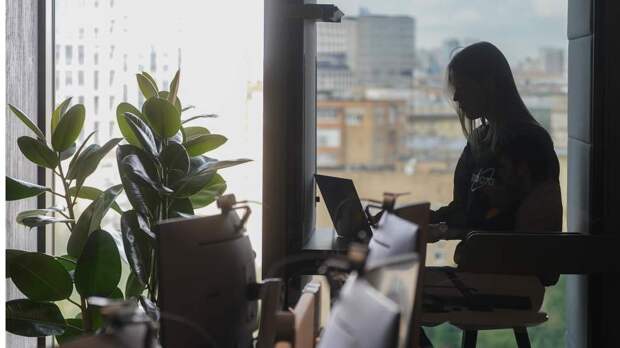 Распускают руки: каждая десятая компания планирует сократить штат осенью