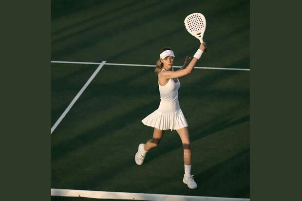 Дочь Евгения Кафельникова снялась в образе теннисистки