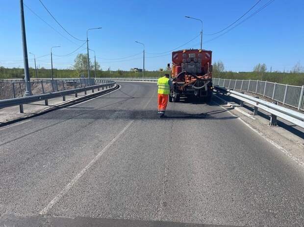 В Северном округе Архангельска проведут гарантийный ремонт моста через реку Соломбалка