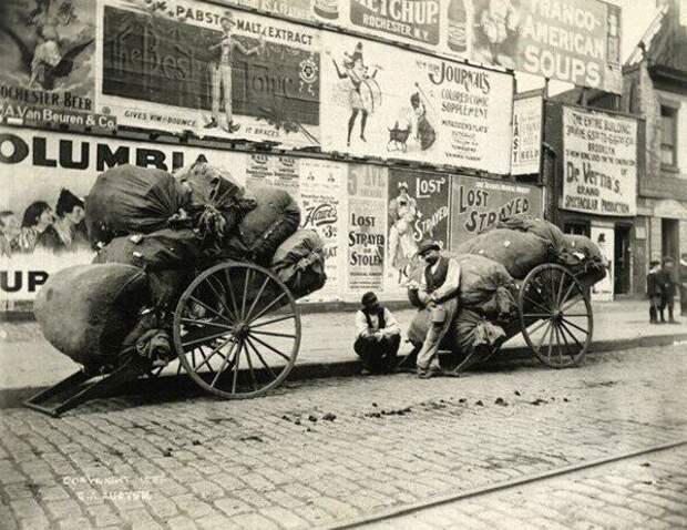 Какой была уличная жизнь Нью-Йорка 1896 года можно увидеть на редких фотографиях Элис Остин