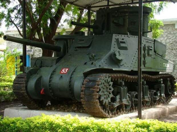 M3 Grant CDL Кавалерийского танкового музея в Ахмеднагаре. | Фото: tanks-encyclopedia.com. M3 Grant CDL Кавалерийского танкового музея в Ахмеднагаре. | Фото: tanks-encyclopedia.com.