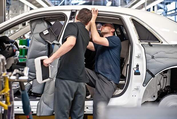 Почему Rolls-Royce такой дорогой