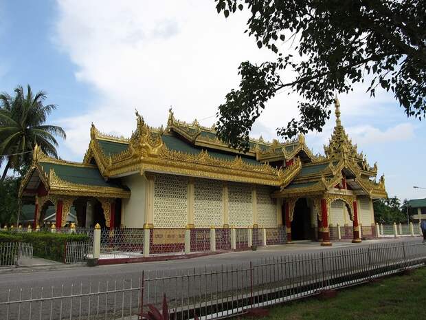 Maha Wizaya pagoda