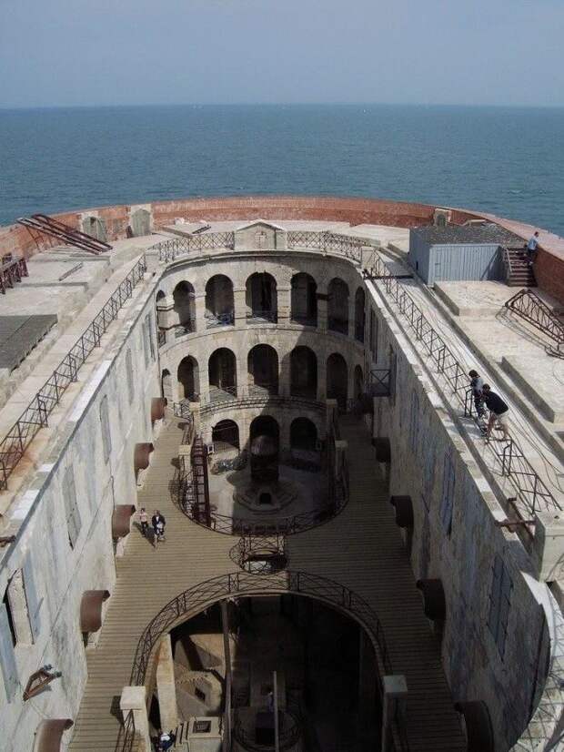 История создания Форт Бойяр
