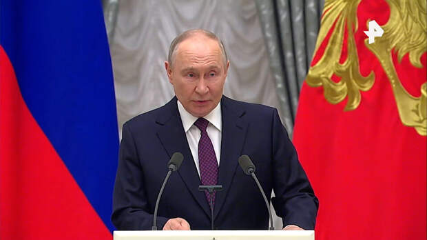 Путин поздравил беременную чемпионку по боксу с будущим материнством