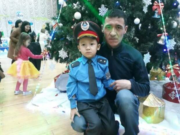 Находчивые родители наряжают детей к новогодним утренникам