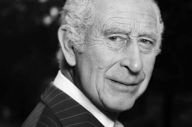 Mirror: король Карл III рыбачил в Ирландии под охраной снайперов