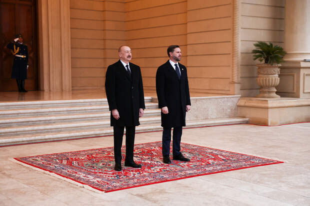 В Баку началась встреча Алиева и вице-президента США Вэнса в узком составе