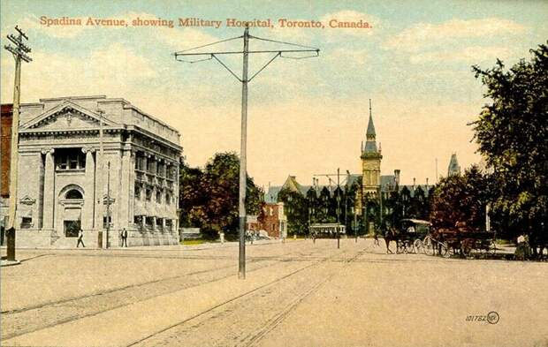 Фото wikimedia. Postcard of Spadina and College, circa 1910. если вы когда нибудь будете смотреть сериал о военном госпитале того времени The Crimson Field, который наши переводчики назвали Багряное поле, то учтите - это скорее ознакомительное кино  больше похожее на игры наших ролевиков чем отражение действительности. 
