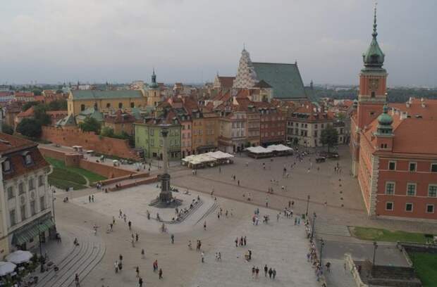 Глава МИД Польши назвал достойным сожаления инцидент с послом России в Варшаве