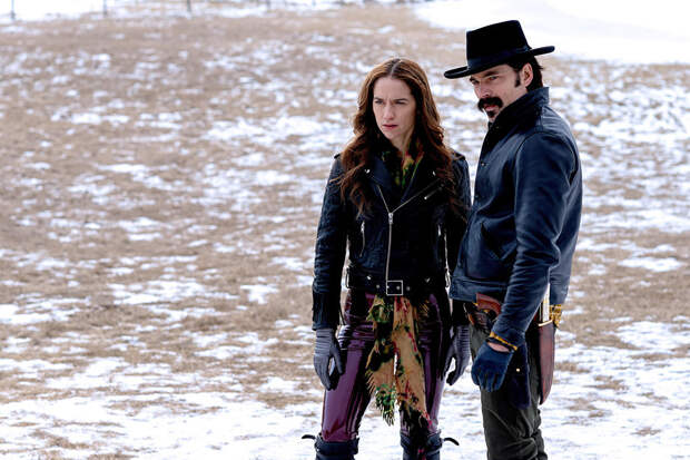 One Wynonna Earp Couple Is on the Rocks After an Emotional Midseason Finale