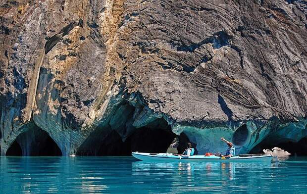 Мраморные пещеры (Las Cavernas de Marmol) в озере Хенераль-Каррера (lago General Carrera), Чили