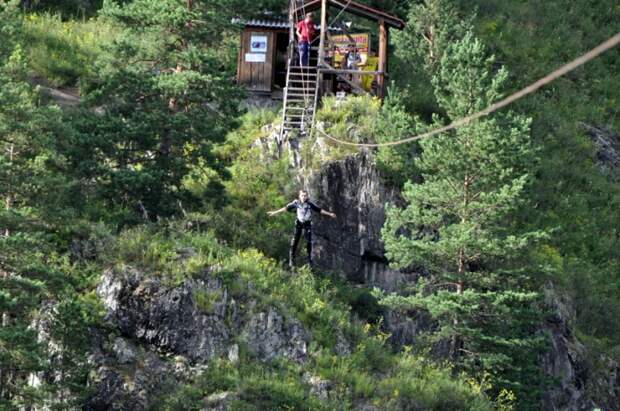 Без экстремального туризма в горах никуда. /Фото: travelask.ru