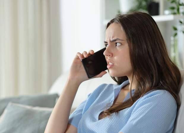 «Терпи, это же мать, пусть ворчит. Ее не станет – пожалеешь, да поздно будет!» – учит Анну тетка