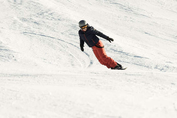На Эльбрусе ищут пропавшего на высоте 4,7 тыс. метров сноубордиста